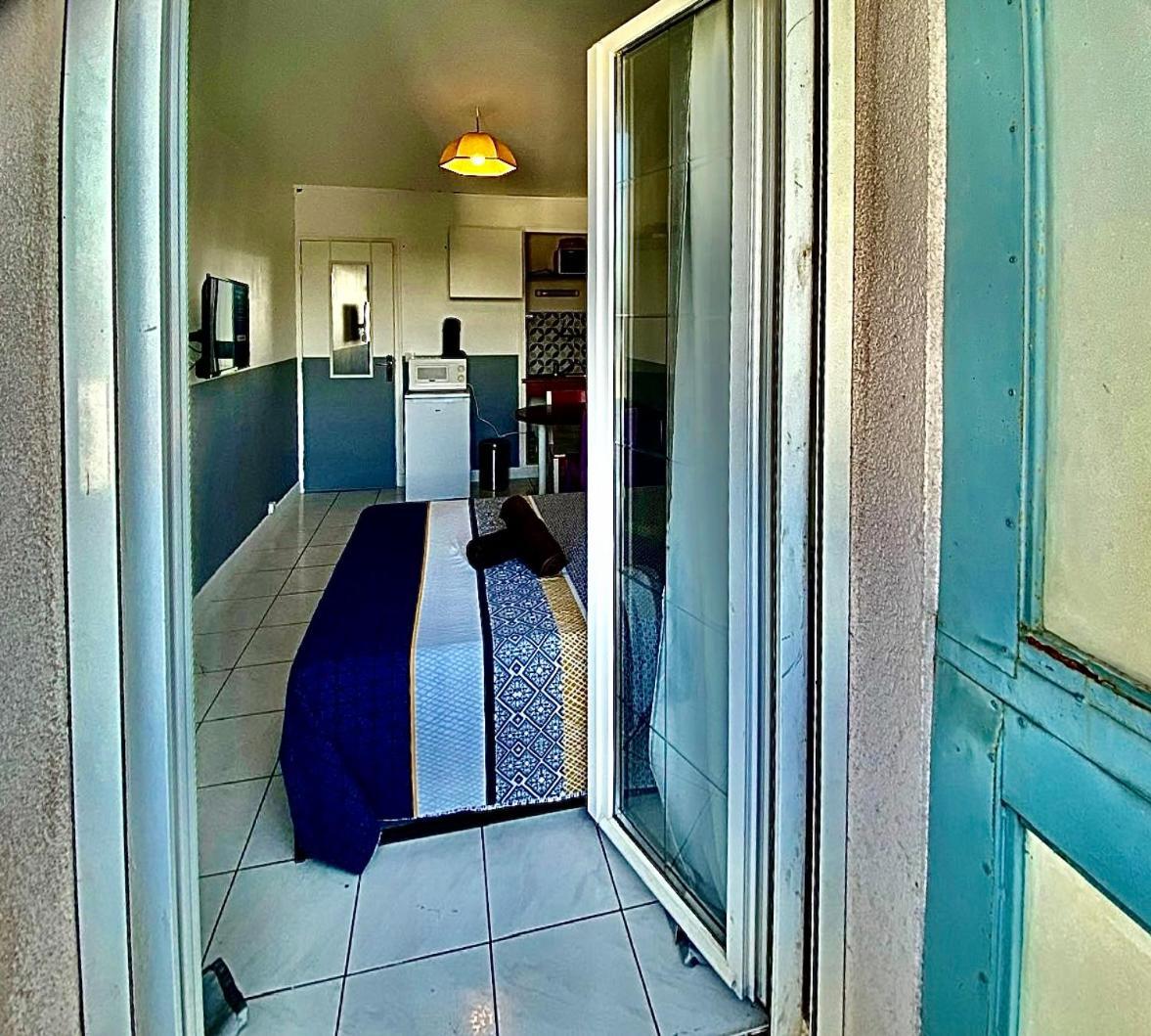 Appartement Proche Gare Et Centre Ville เมอลัง ภายนอก รูปภาพ